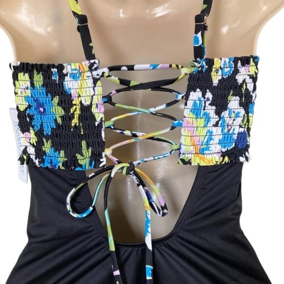 Beach Betty Miracle Brand One Piece Swimsuit Size Medium Cut-Out Smock Tie Back - Picture 6 of 7